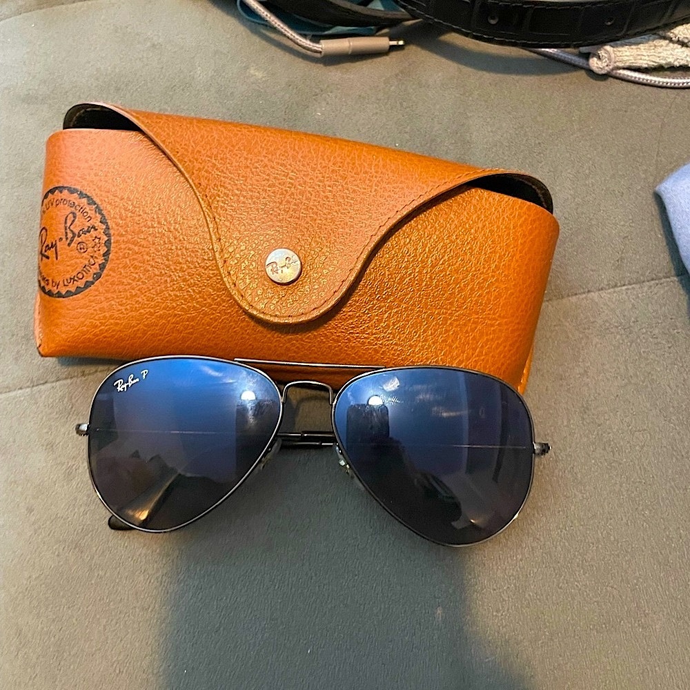 Ray-Ban Black Gradient Aviator Sunglasses Classic Design unisex with case